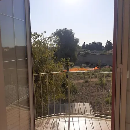 A In Zona Residenziale *