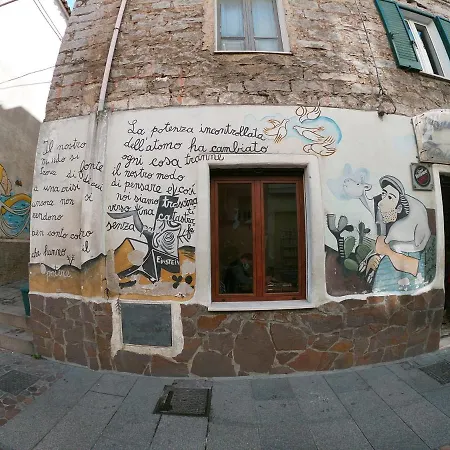 A In Zona Residenziale Appartamento *